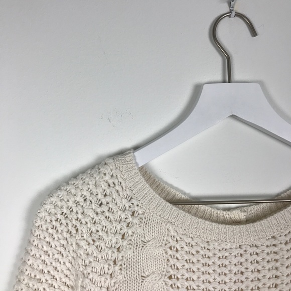 Zara | White Knit Button-back Pocket Sweater - Picture 2 of 8